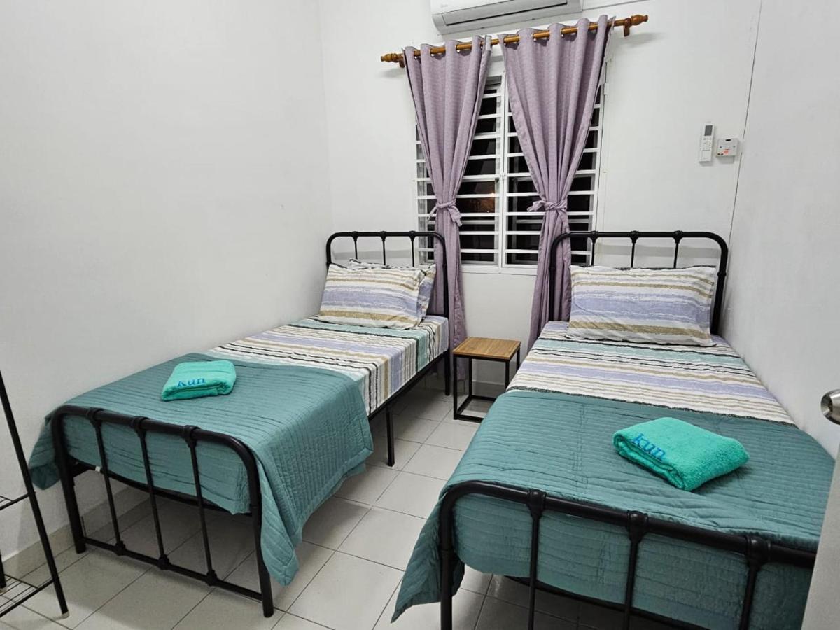 Mirror Condostay @ Saujana Aster * Putrajaya